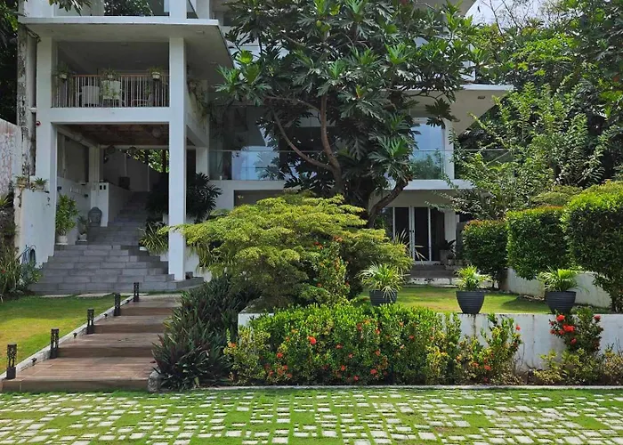 Bed & Breakfast A T Family *